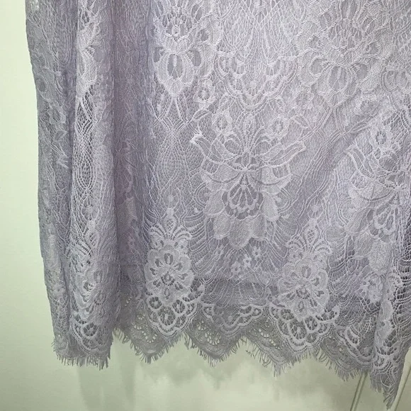 SOLD Light lavender lace detail high neck top size small
(paper + tee) - Picture 6 of 16